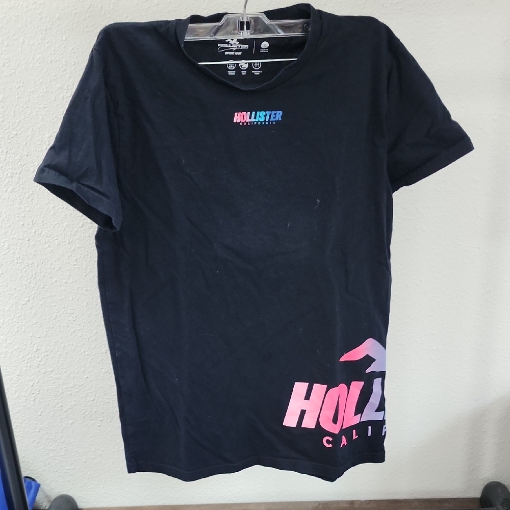 Hollister Black Graphic T-Shirt